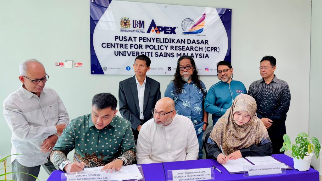 Dalam Rangka Perkuat Kolaborasi Penelitian : INSIP MoU dengan Center for Policy Research Universiti Sains Malaysia